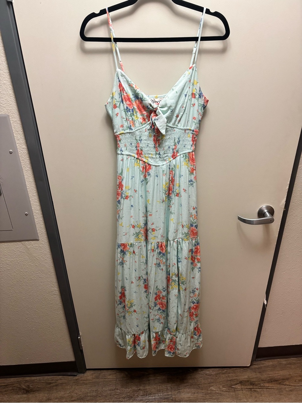 Trixxi Mint Floral Tie-Front Maxi Dress size M